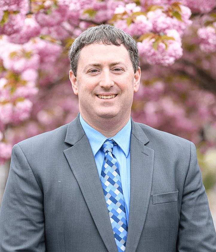 Portrait of Mike Llewellyn