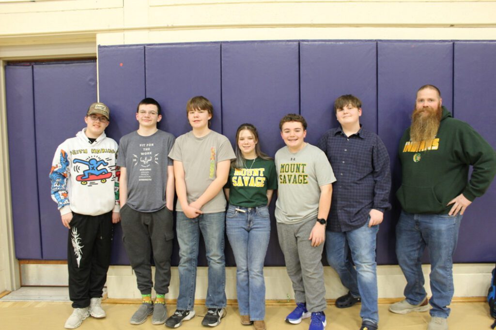 Group photo of the Mount Savage Robotics team.