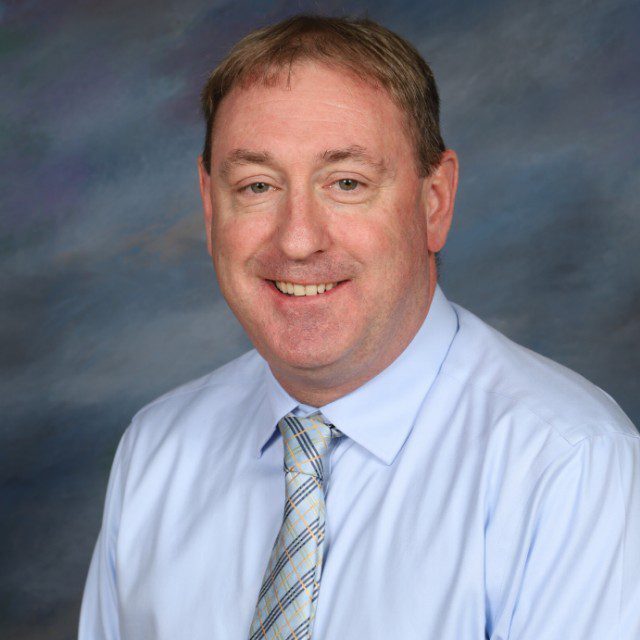 Portrait of Scott Llewellyn